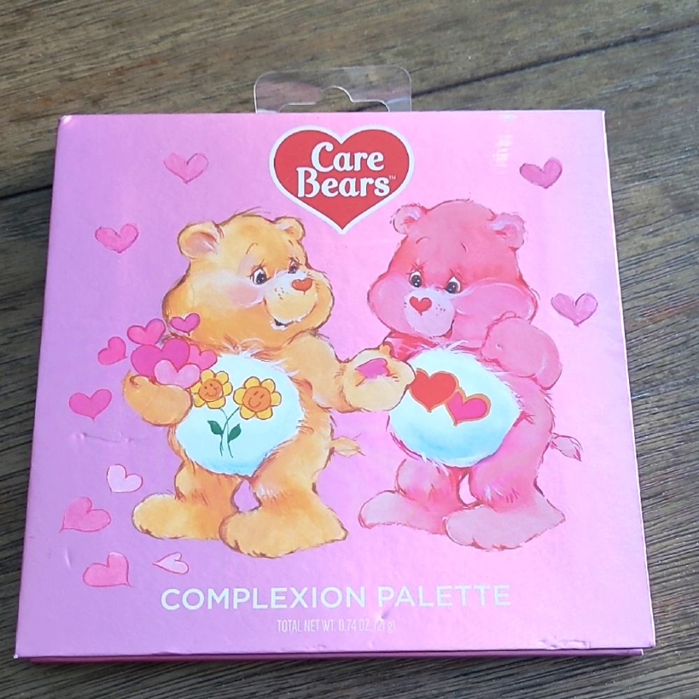 Care Bears Complexion Palette Blush & Highlighter 6 Shades NWT Sealed